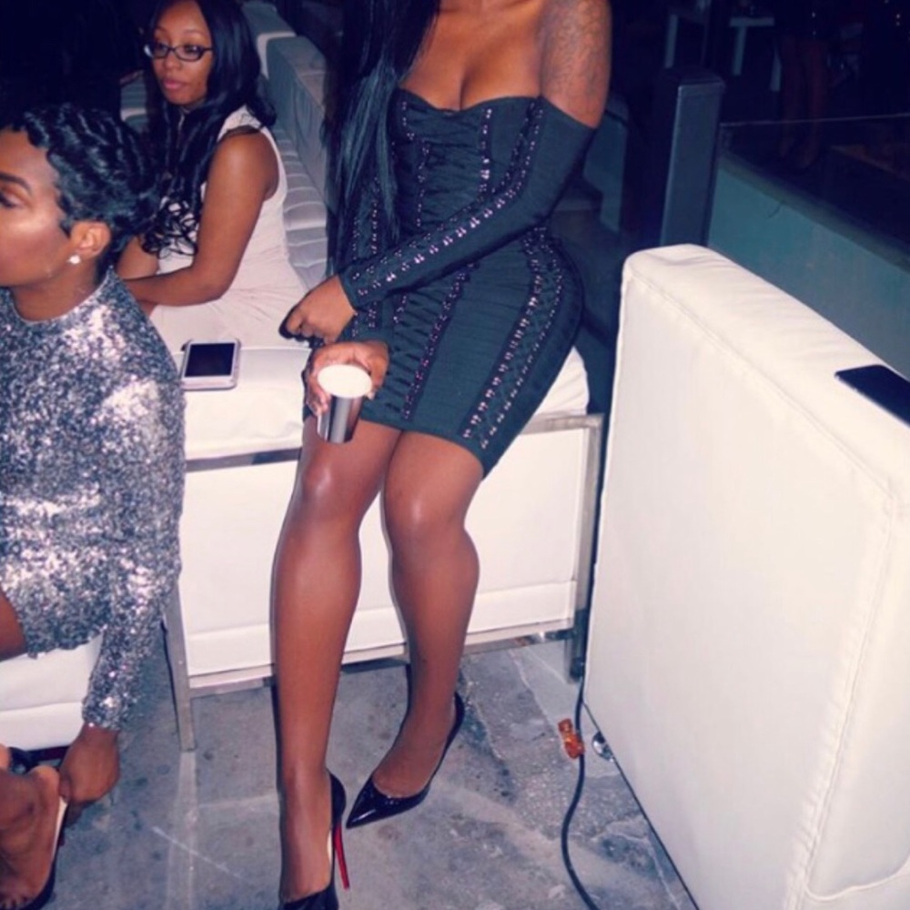 Black Bandage Cold Shoulder Lace Up Bodycon Dress